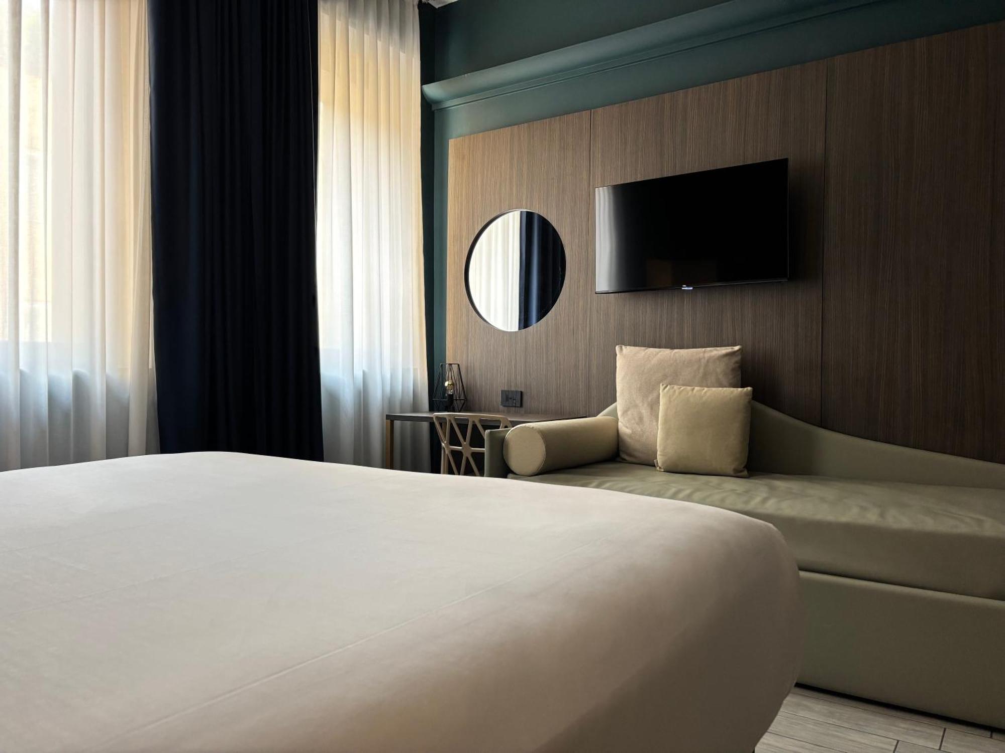 Esco 2* Milano